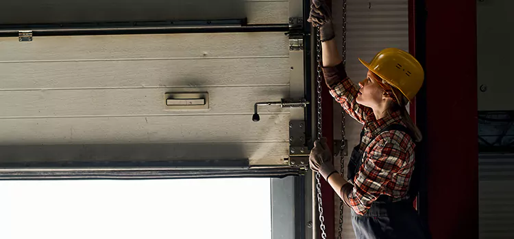 Addressing Common Garage Door Stoppage Issues in Tracy, CA